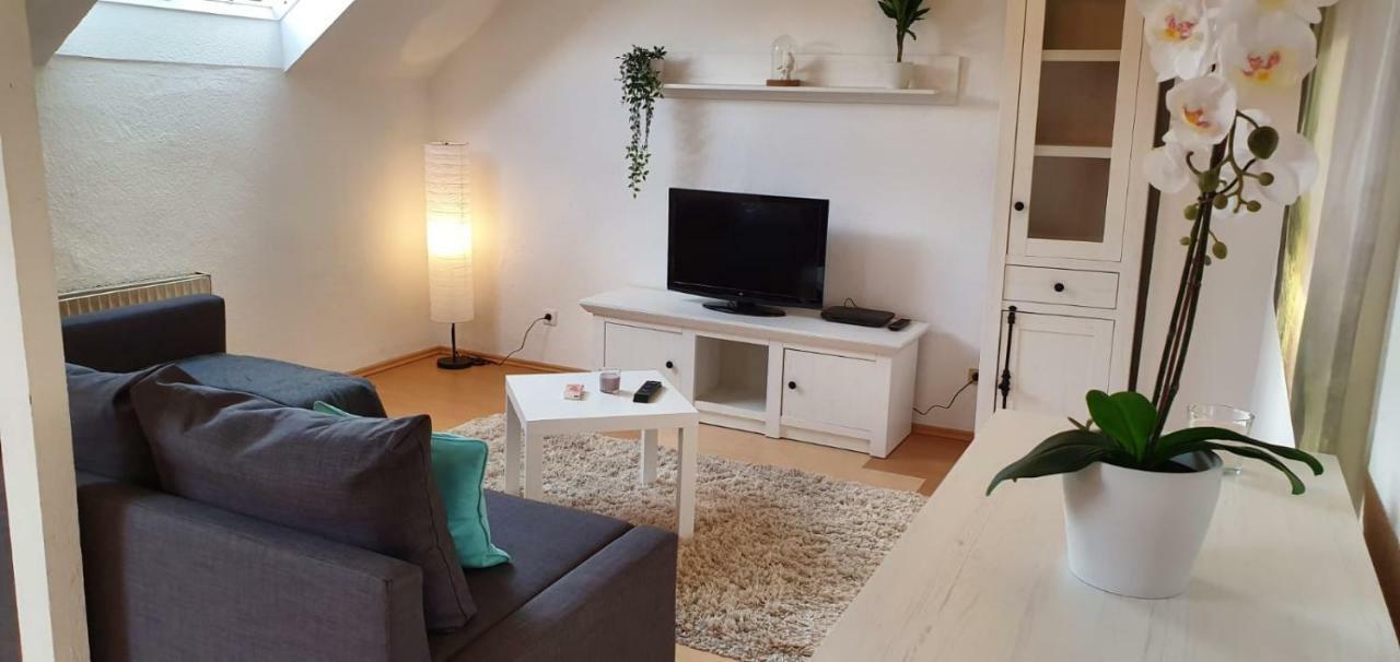 Ferienwohnung Leo Duisburg - Naehe Bahnhof Dış mekan fotoğraf